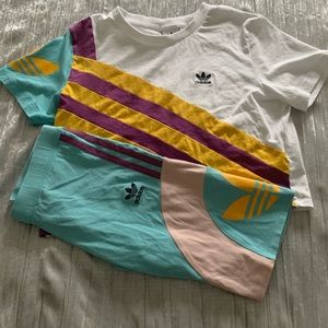 Addias matching set crop top and biker short set